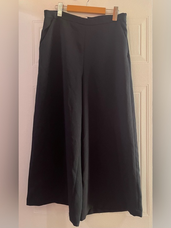Aritzia Pants - Aritzia Wilfred Lalement Black Wide Leg Pants Size 10